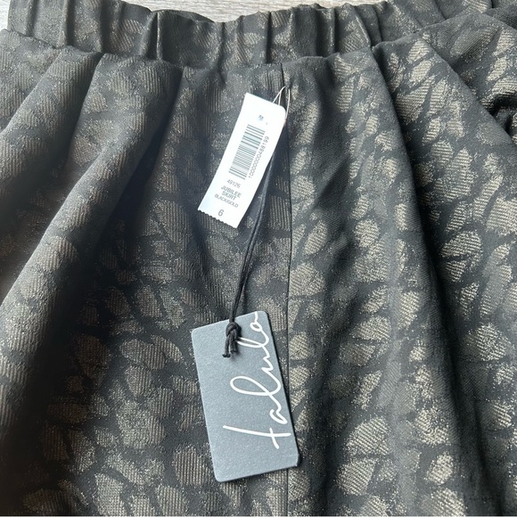 NWT Aritzia Talula Black & Bronze  Abstract Patterned Flared Mini Skirt - Picture 5 of 15